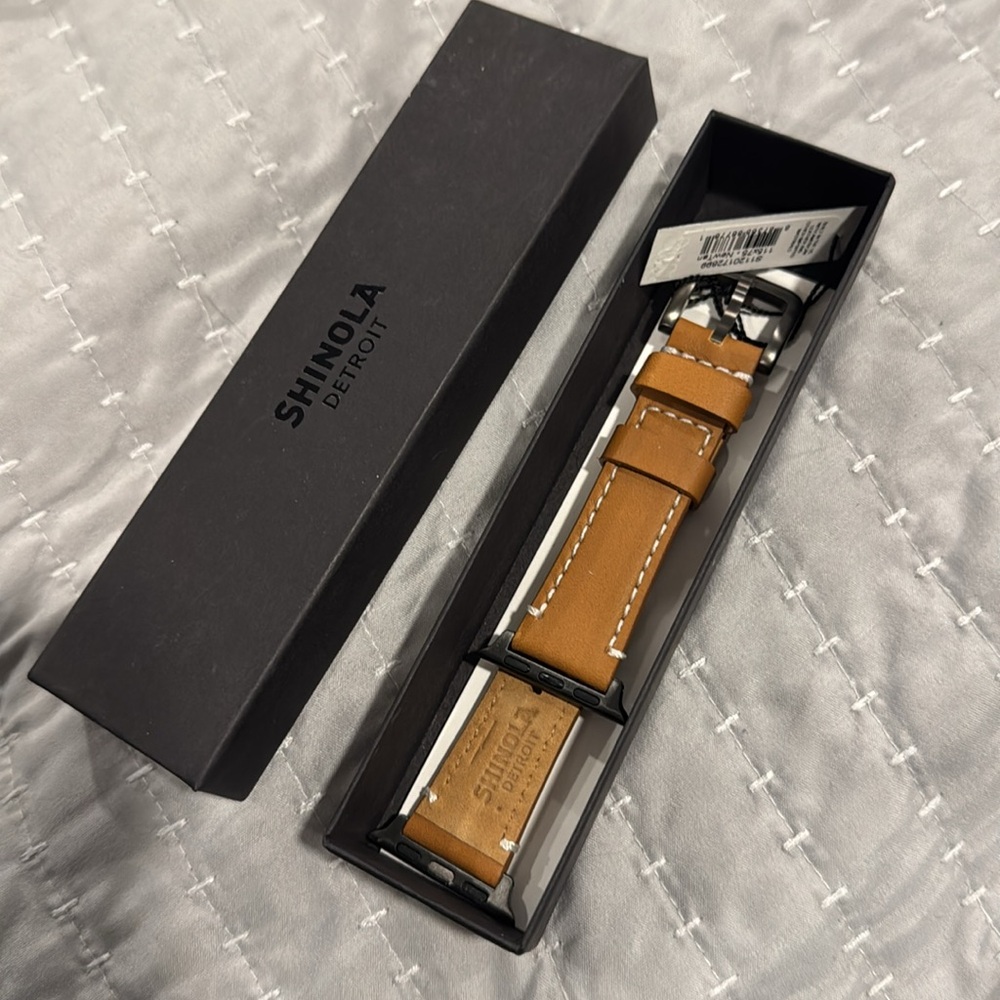Shinola Leather Tan Apple Watch Strap 38/40mm - Picture 5 of 5